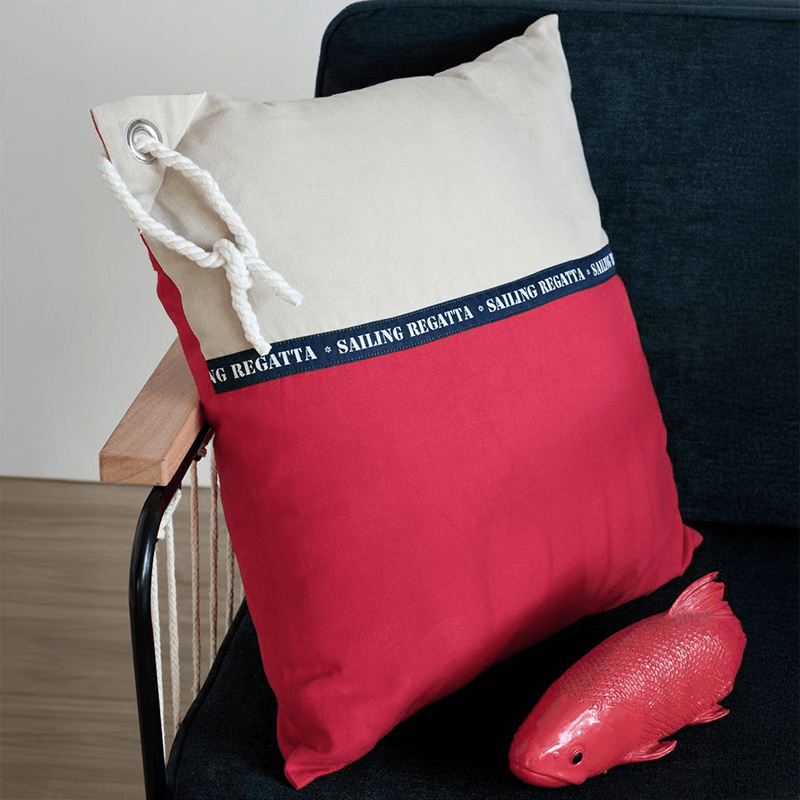 Coussin Fregate rouge